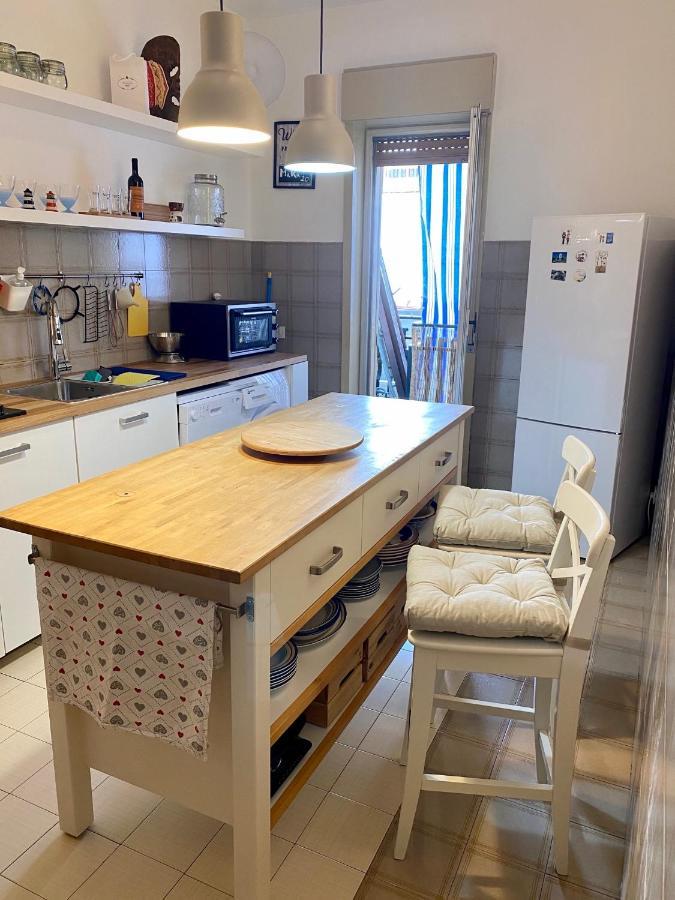 Vacanzenaxos - Casa Frontemare Lägenhet Giardini Naxos Exteriör bild